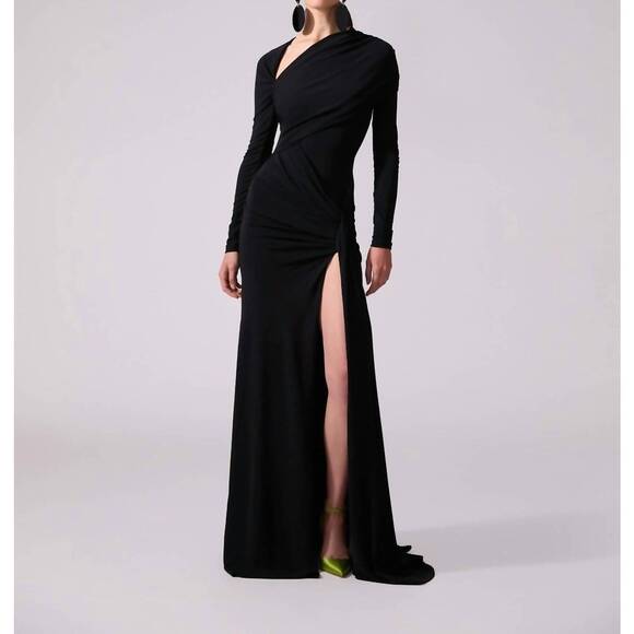 NEW CAROLINA HERRERA long-sleeved draped gown in black